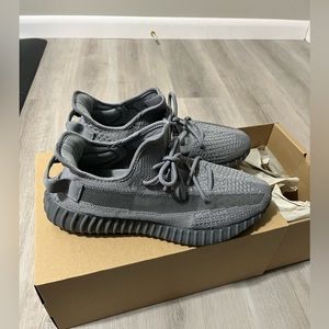 Yeezy 350 boost v2, steel grey size 10.5